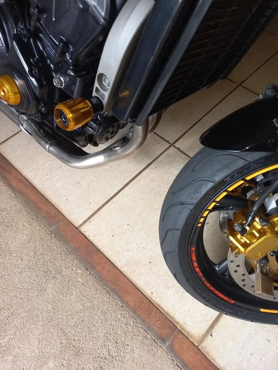 Honda Hornet 600cc - Foto 4