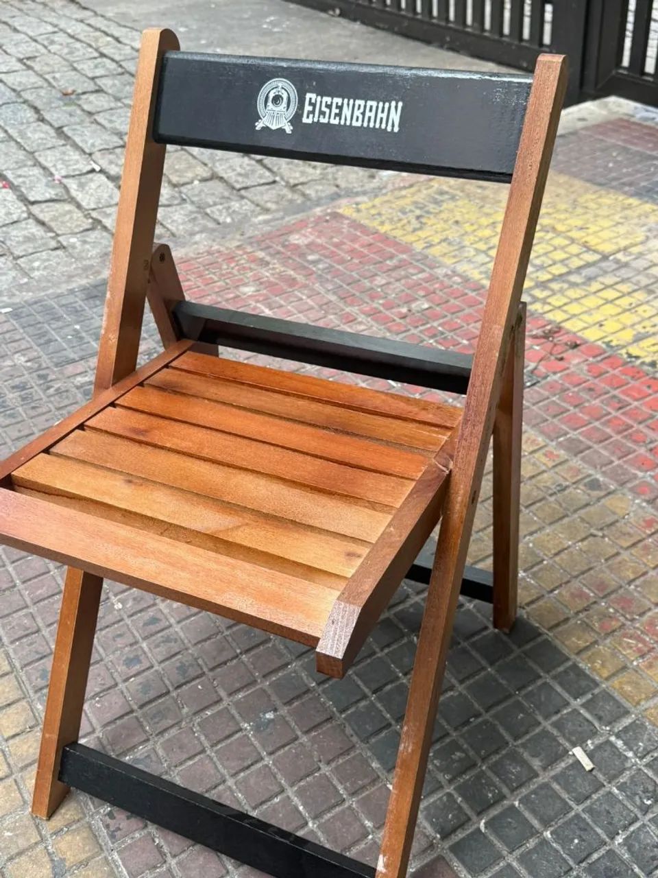 CONJUNTO DE MESAS NOVAS COM 4 CADEIRAS - Foto 2