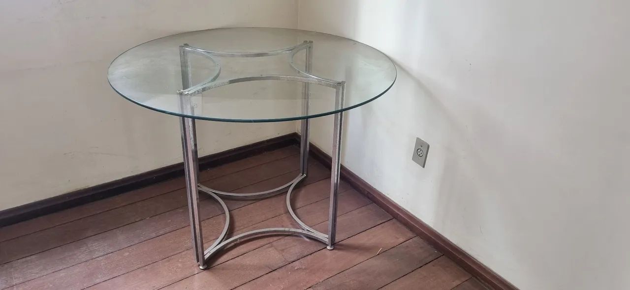 Mesa de centro redonda com tampo de vidro - Foto 2