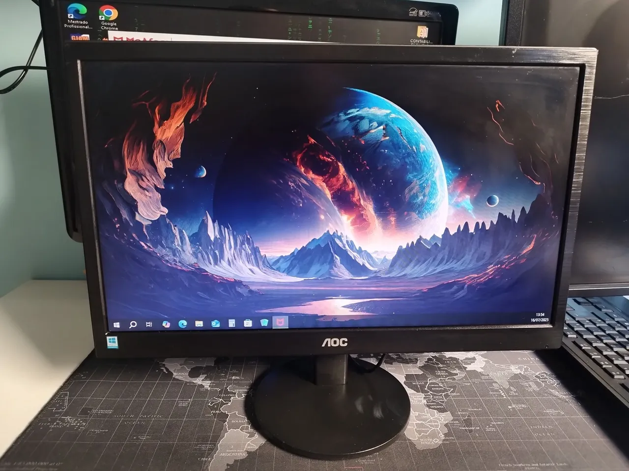 Monitor AOC - Imagem Incrível e Design Moderno