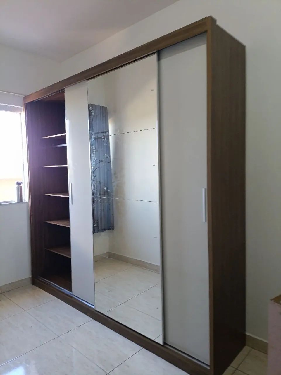 Guarda-Roupa de correr com espelho de casal grande MDF  - Foto 5