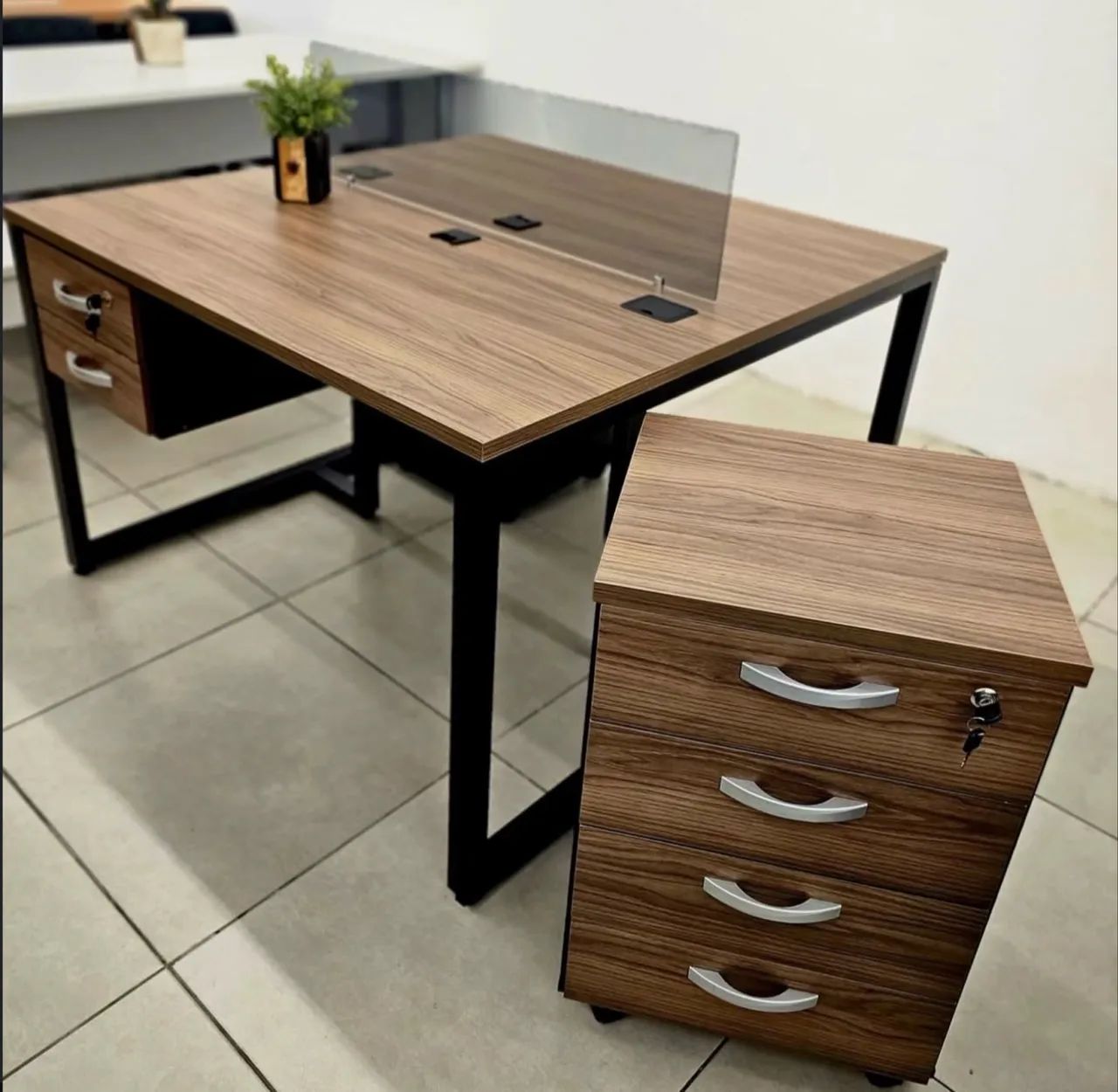 ESTACAO DE TRABALHO INDUSTRIAL 2 lugares com gavetas - LOJA IKONMIXOFFICE