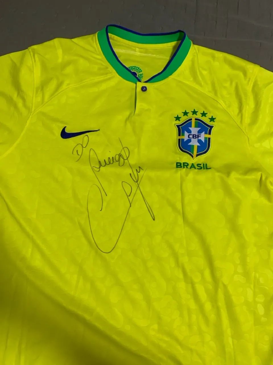 Camisa Brasil - Autografada por Cafu
