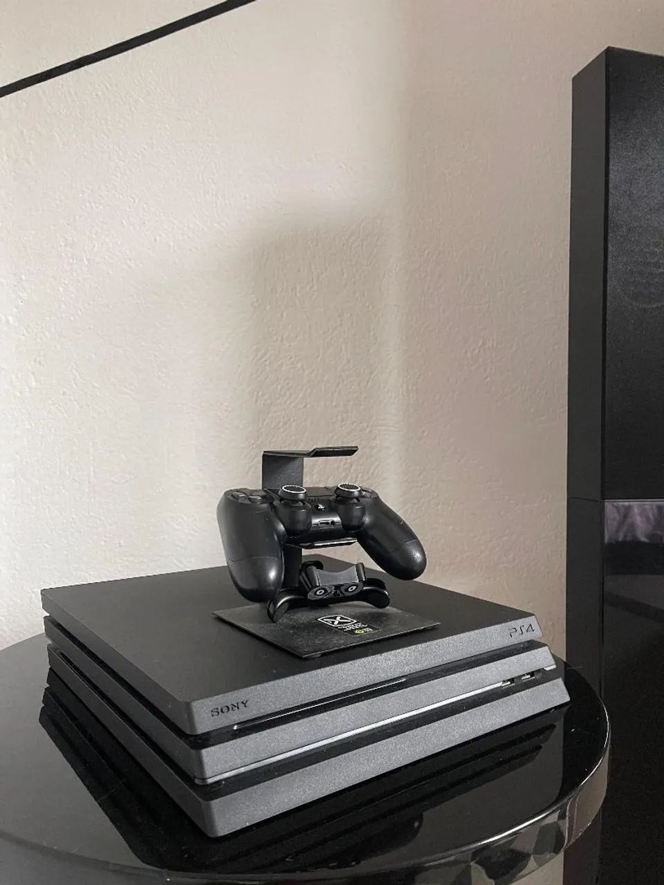 PS4 Slim 1TB com Controle