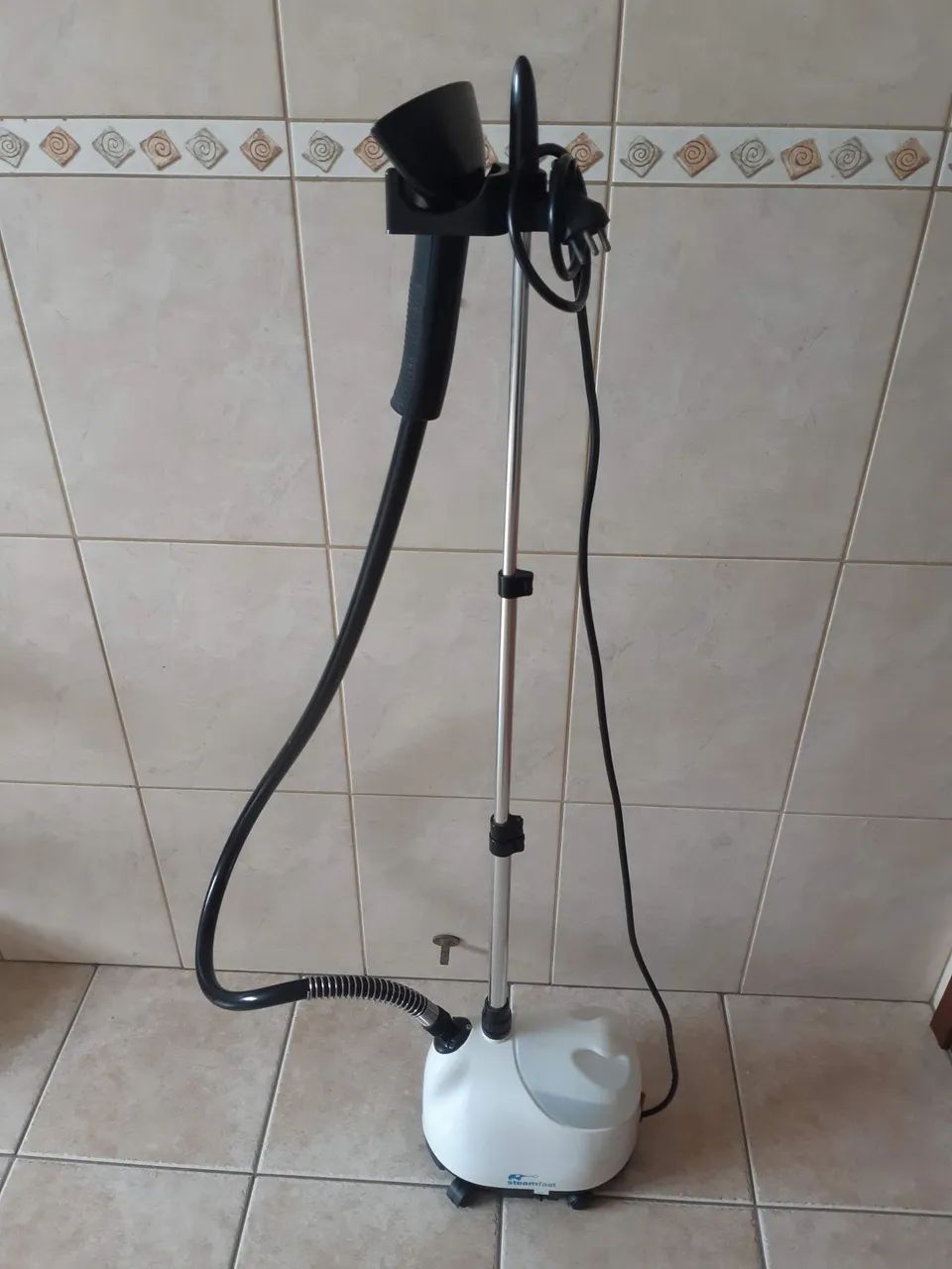 Passadeira de Roupas a Vapor - Foto 4