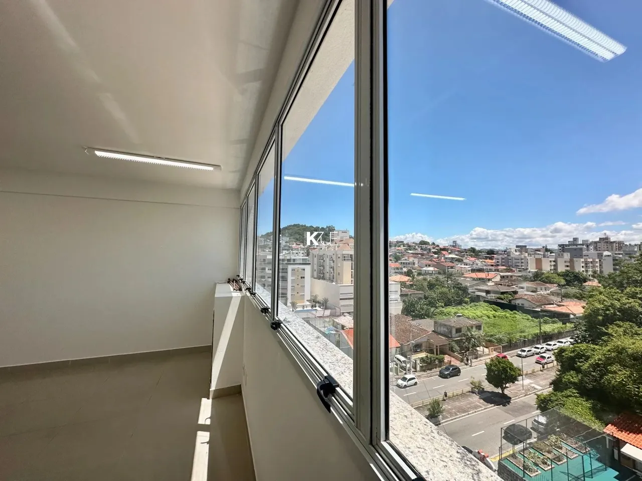 Sala Comercial a venda no Bairro Coqueiros, em Florianópolis SC