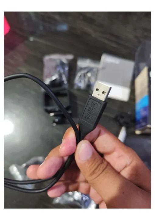 Câmera Digital GoPro Hero 5 Black - Perfeita para Aventuras e Vlogs! - Foto 2