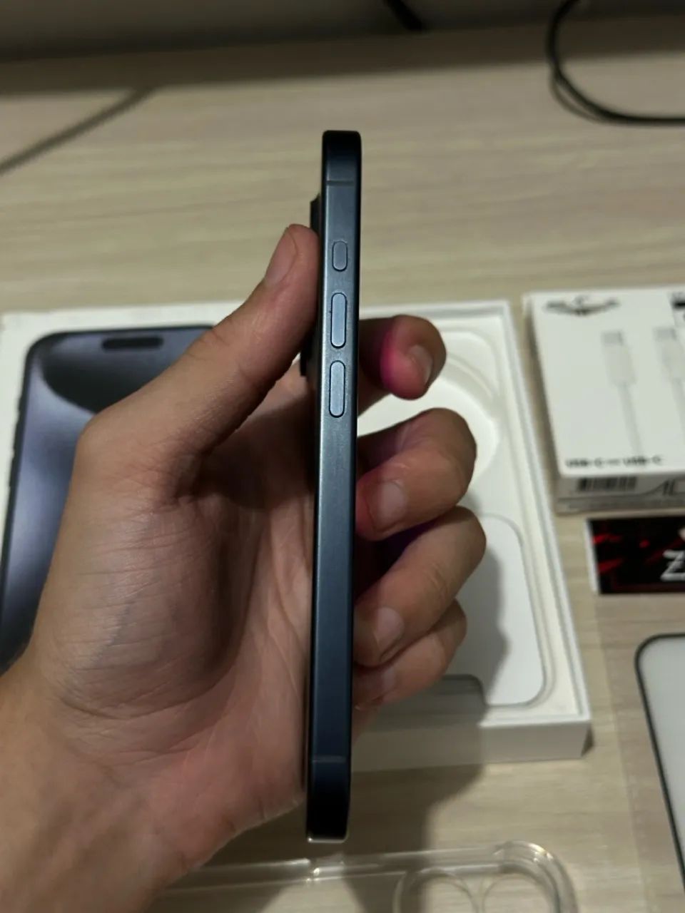 iPhone 15 pro 128  - Foto 3
