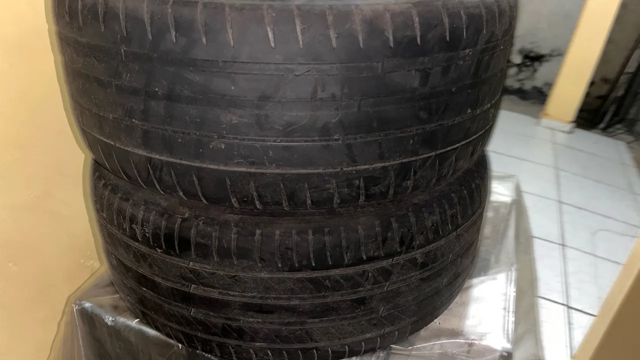 Pneus usados michellin 225/45/17