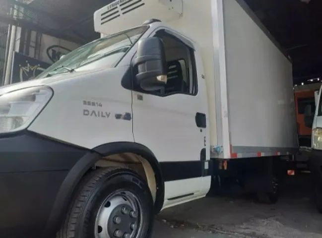 Iveco  Bau Refrigerado 2018 - Foto 5