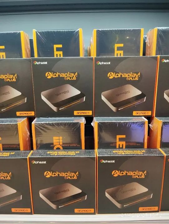 Alphaplay! O PLUS Android 11 -  Dispositivo de Streaming