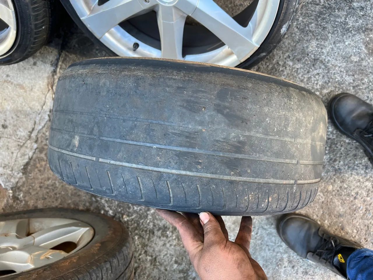 Rodas aro 18 Pneus 215/35/18  - Foto 3