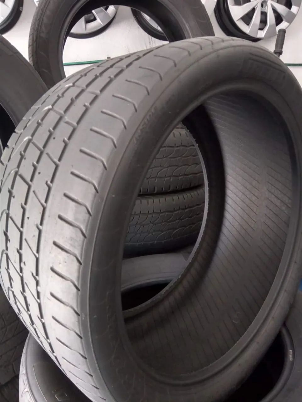 Pneu 305 30 R 20 pirelli P zero  - Foto 3