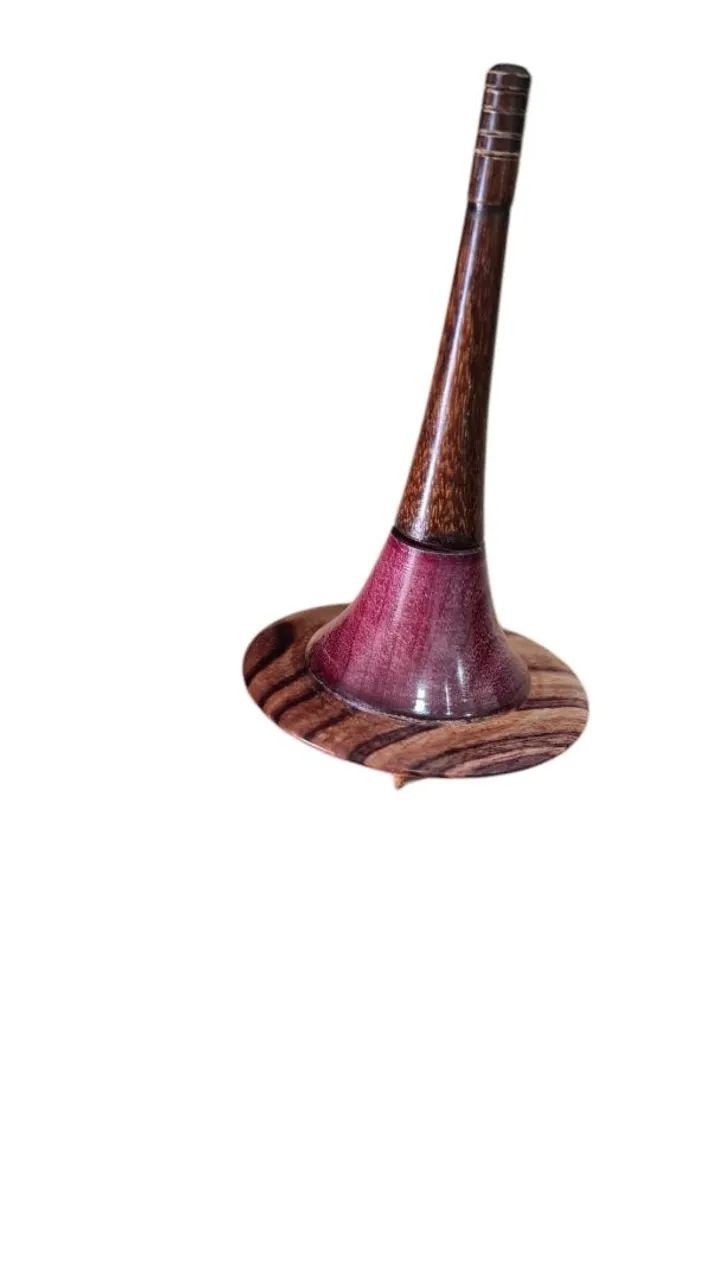 Pião Artesanal de Madeiras nobres- Artesanal - Spinning top. o - Foto 5