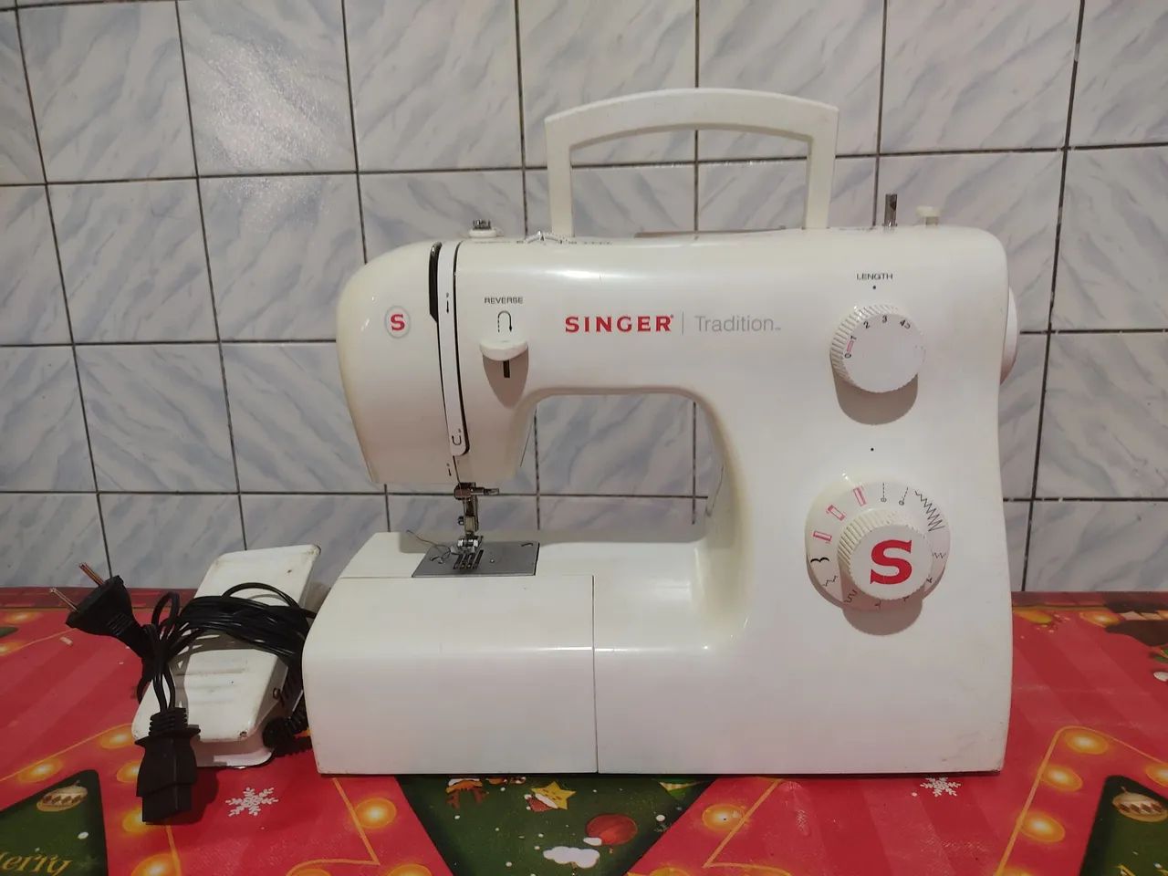 Máquina de costura Singer  - Foto 3