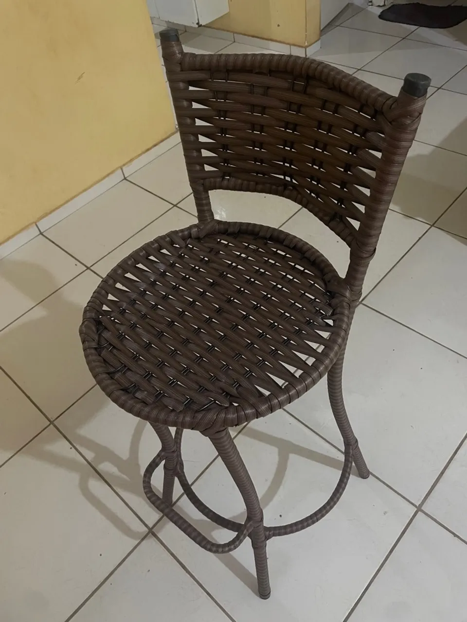 Vendo banco para balcão
