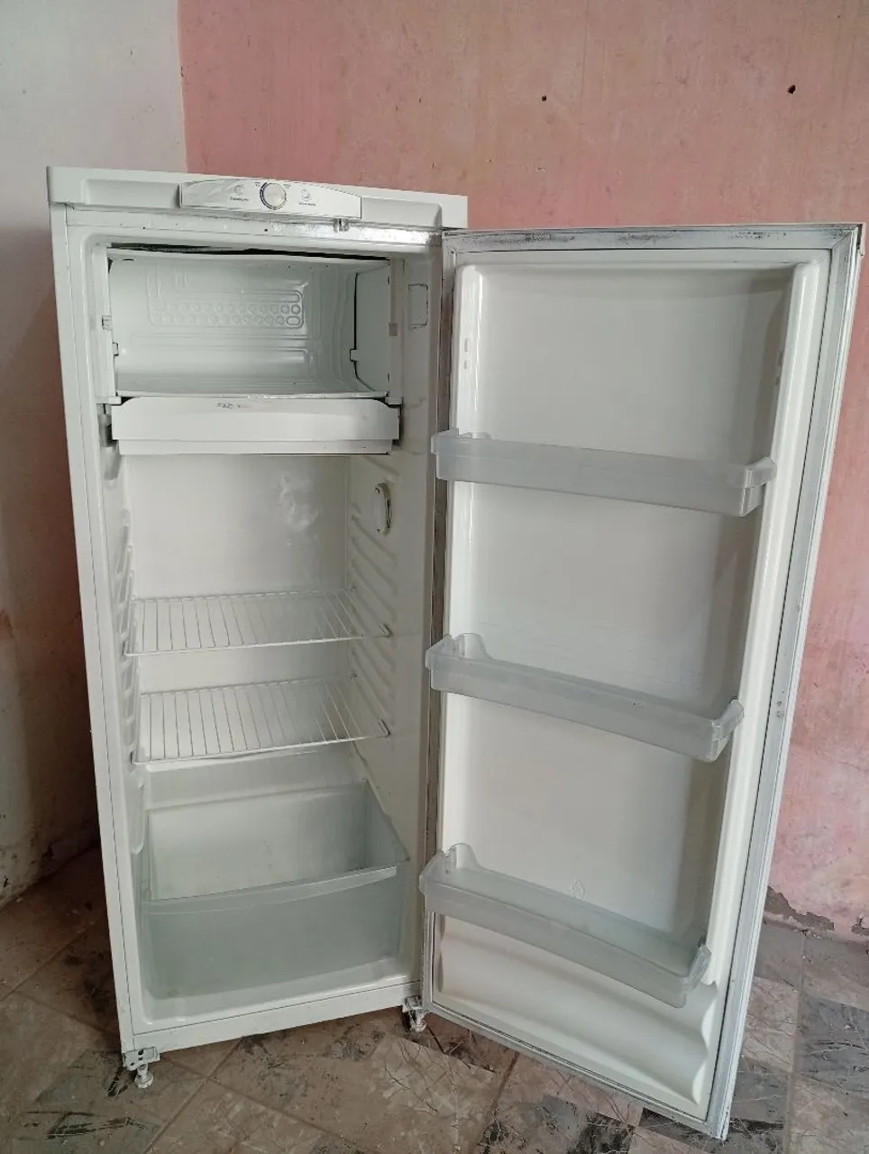 geladeira faço a entrega 