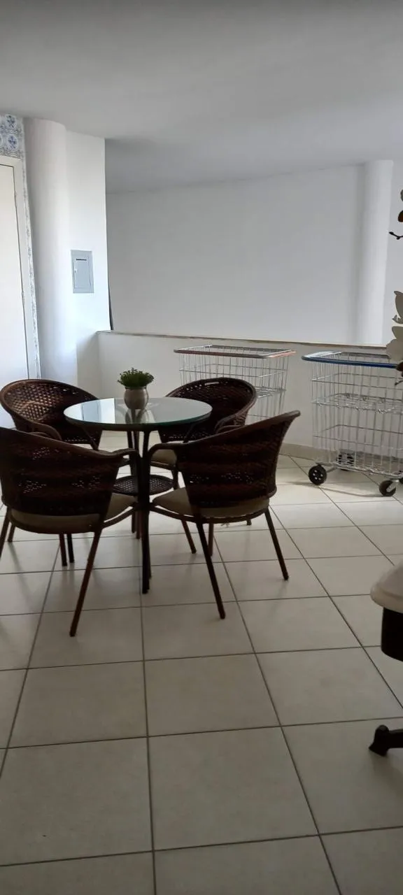 Apartamento largo dois de Julho, dois quartos, com garagem