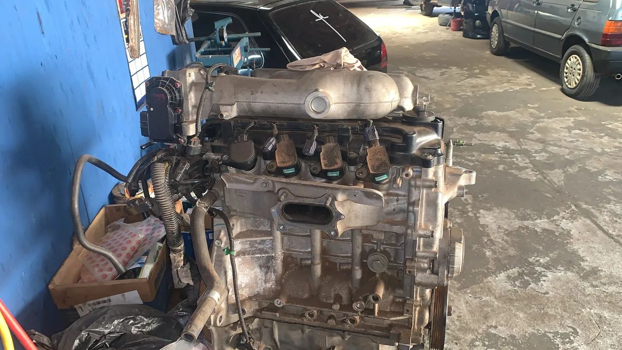 Motor de carro - Peças automotivas - Foto 2