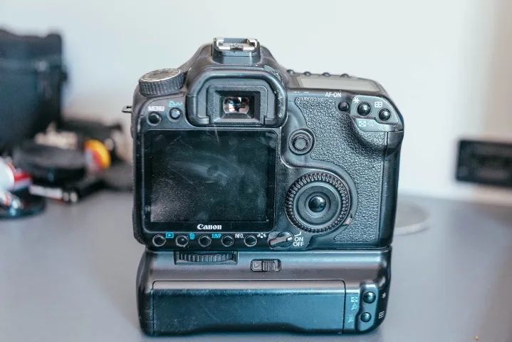 Canon 40D + Lentes + Grip + 7 baterias - Foto 6