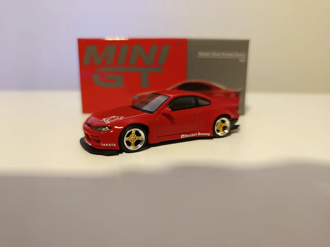 Mini GT Rocket Bunny Nissan S15