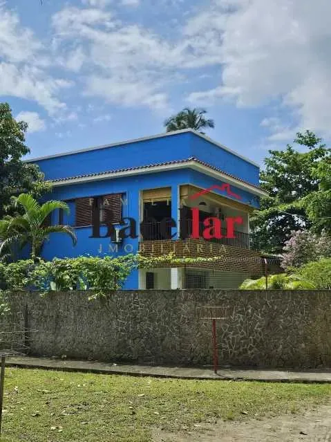 Casa de rua : / Residencial / Paquetá