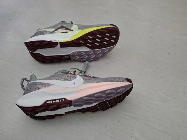 Tênis Nike ReactX Pegasus Trail 5 - Feminino- 38 - DV3865-300