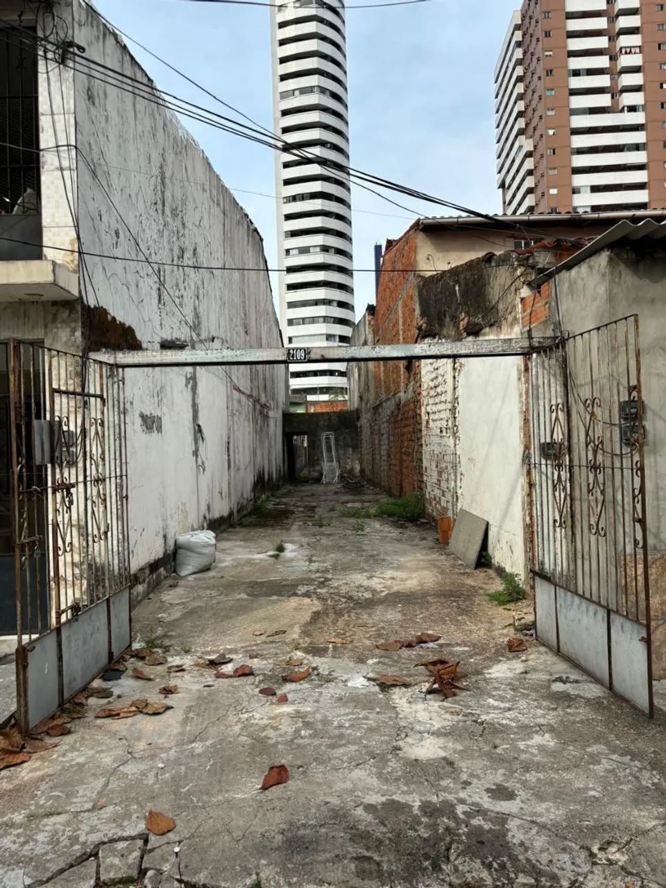Terreno à venda na Barão- ®
