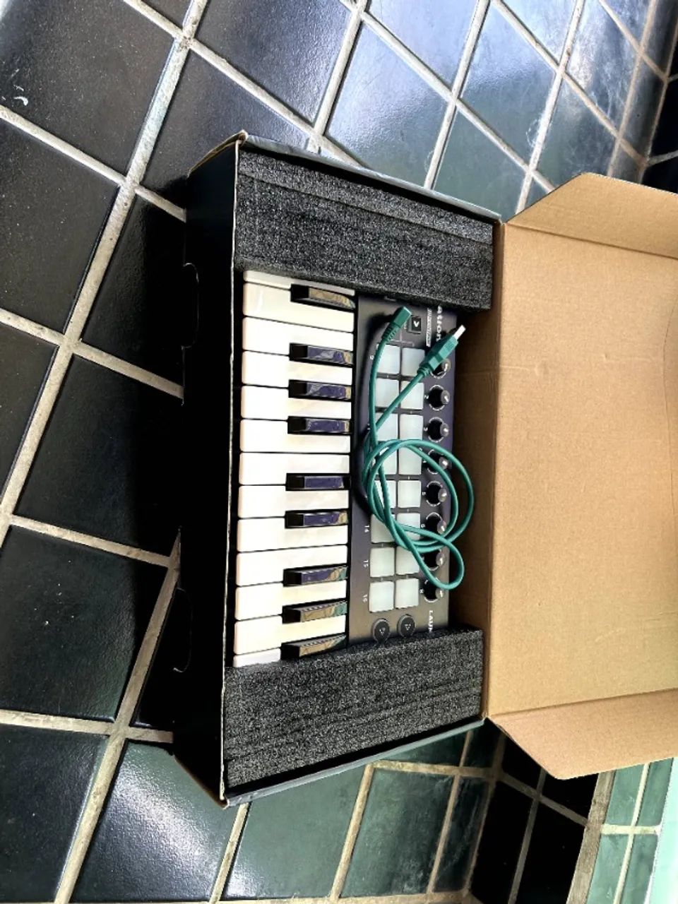 Launchkey mini 25 - Foto 4