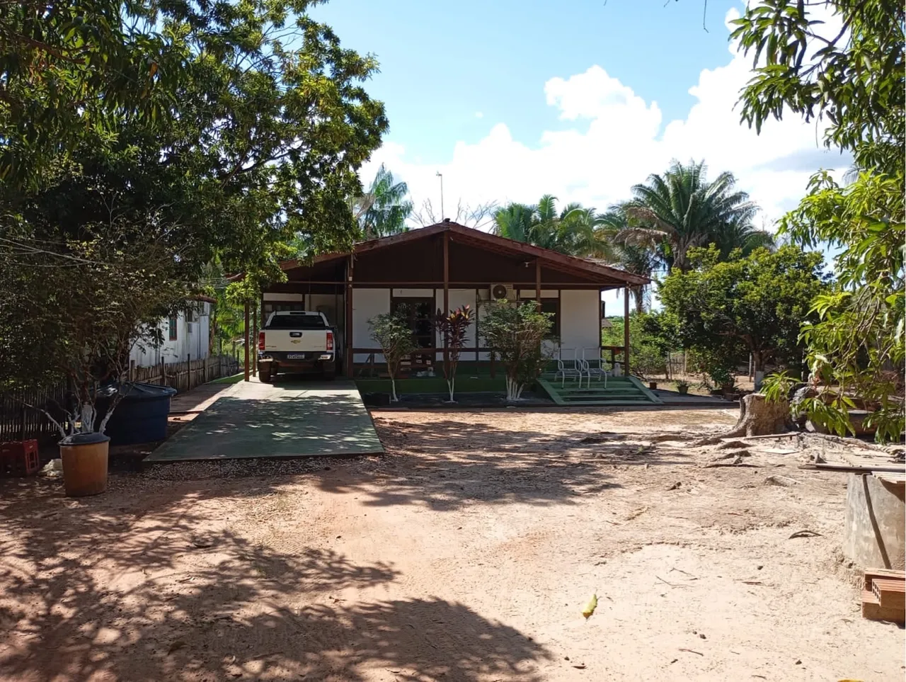 Chácara com casa
