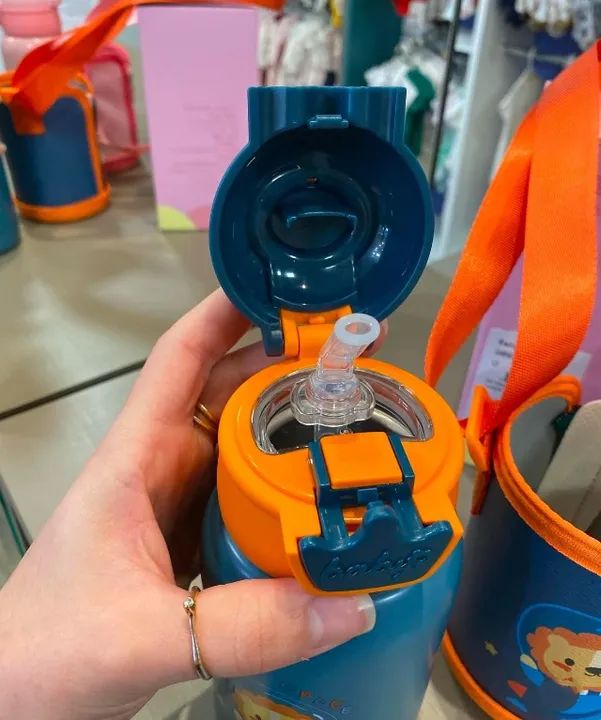 Garrafa infantil Cor azul - Foto 5