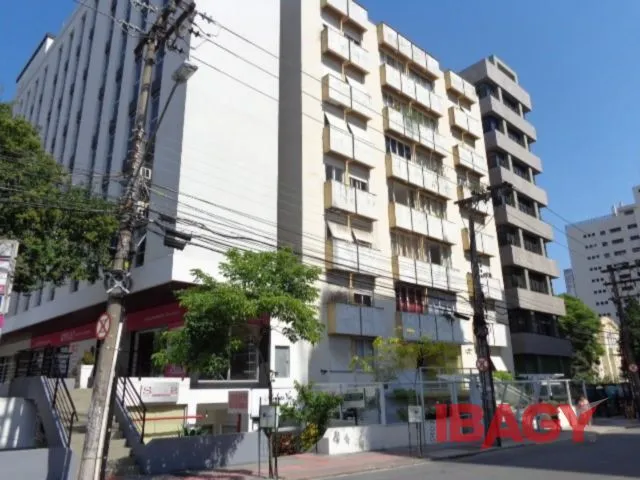 Excelente Apartamento 2 dormitório(s) em Centro - Florianópolis