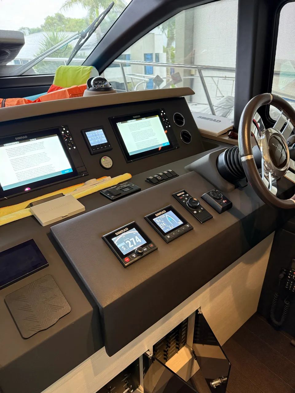 Azimut 560 - 2021 x2 Volvo D11 725 HP ñ Sessa Phantom Sedna Intermarine Real Triton - Foto 7