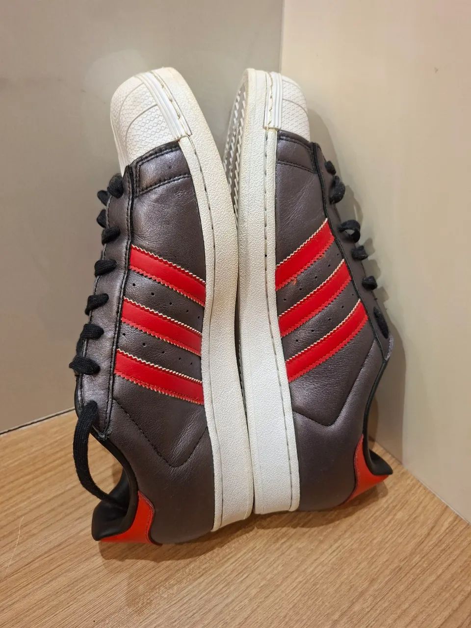 Tênis Adidas especial exclusivo - Foto 3
