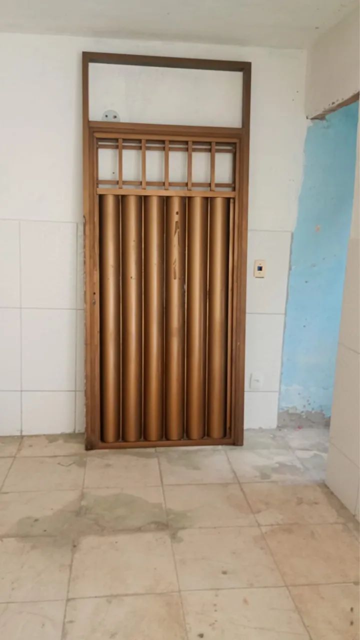 Sells Aluminum Gate64529722800257120