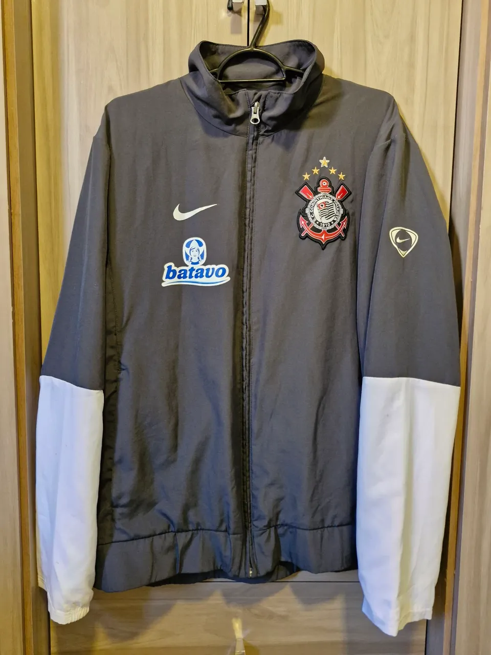 Jaqueta corta vento do Corinthians Nike 2009