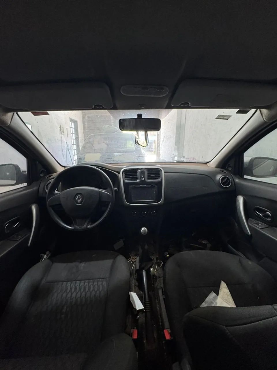 Sucata Renault Sandero 3 cilindros para retirada de peças  - Foto 4