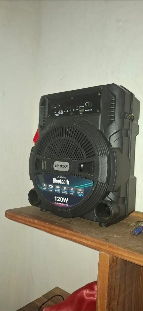 Caixa de Som Bluetooth Lenoxx 120W - Potente e com ótima qualidade de som!