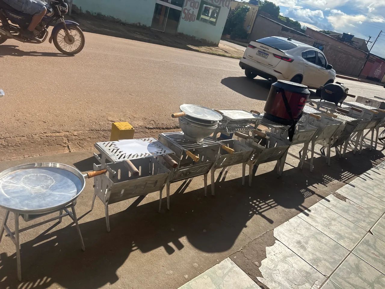 CHURRASQUEIRAS DE ALUMÍNIOS