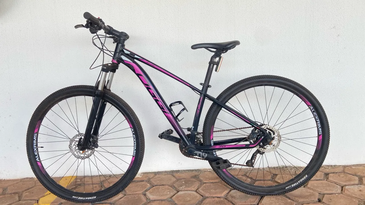 Bicicleta Aro 29 com Marchas - Perfeita para Trilhas!