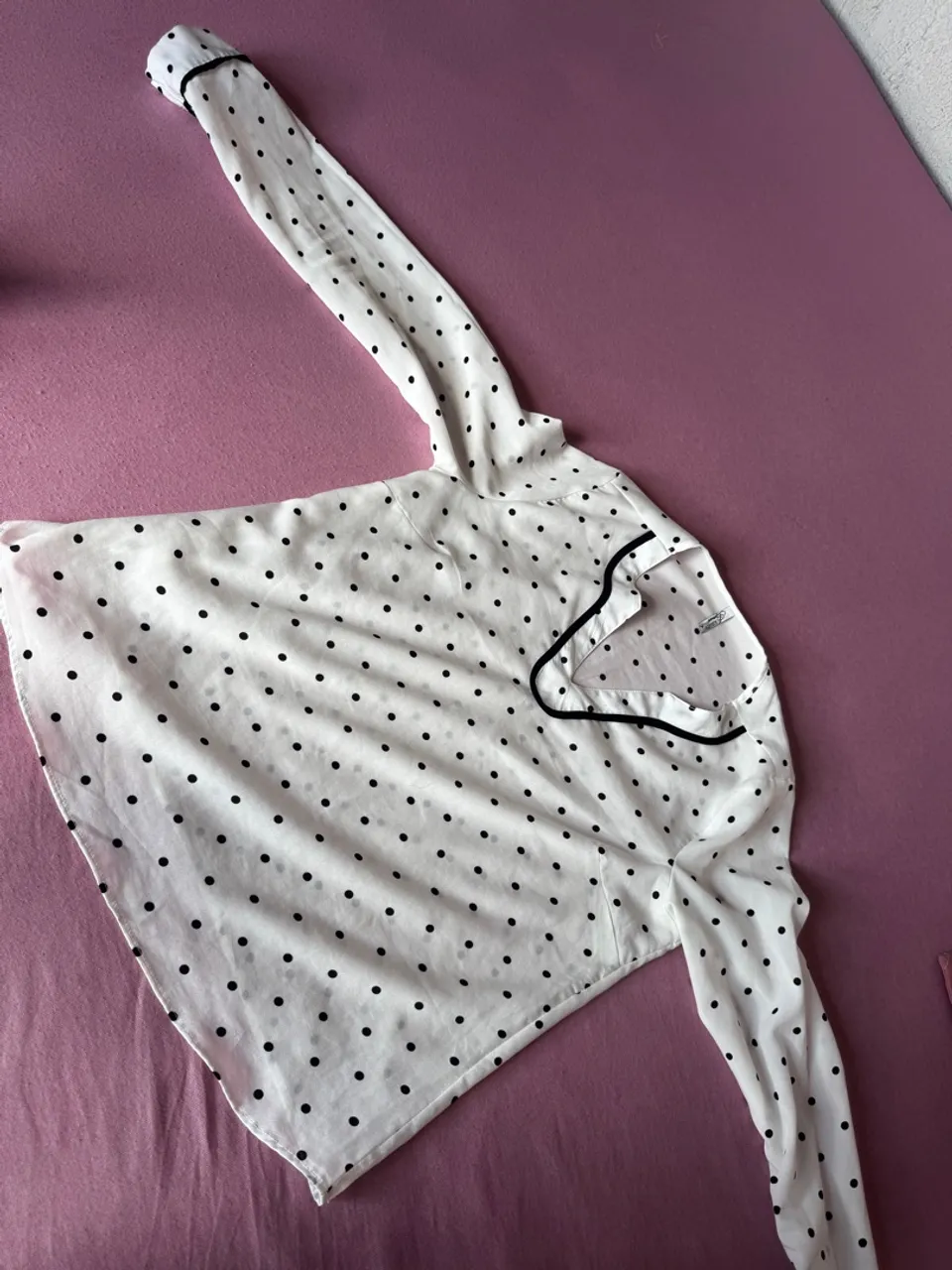 Camisa de bolinhas