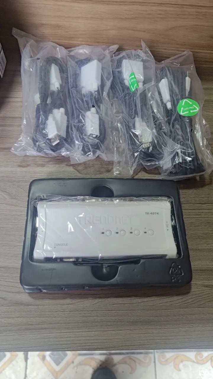 Chaveador Switch TRENDnet TK-407K, avalio trocas. - Foto 3