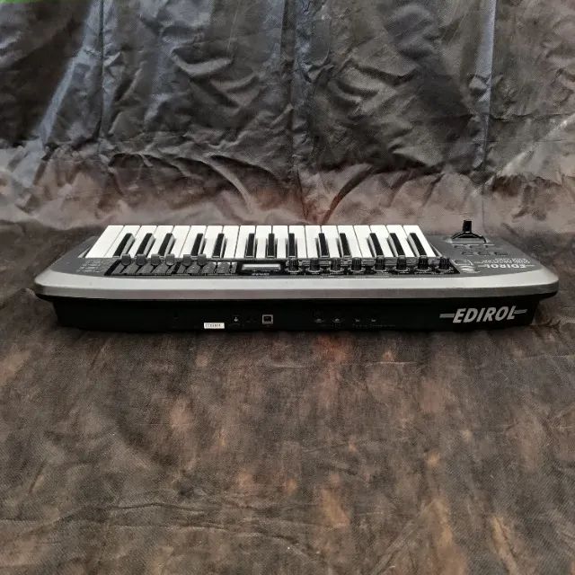 Teclado Controlador MIDI Roland Edirol PCR-M30 - Foto 6