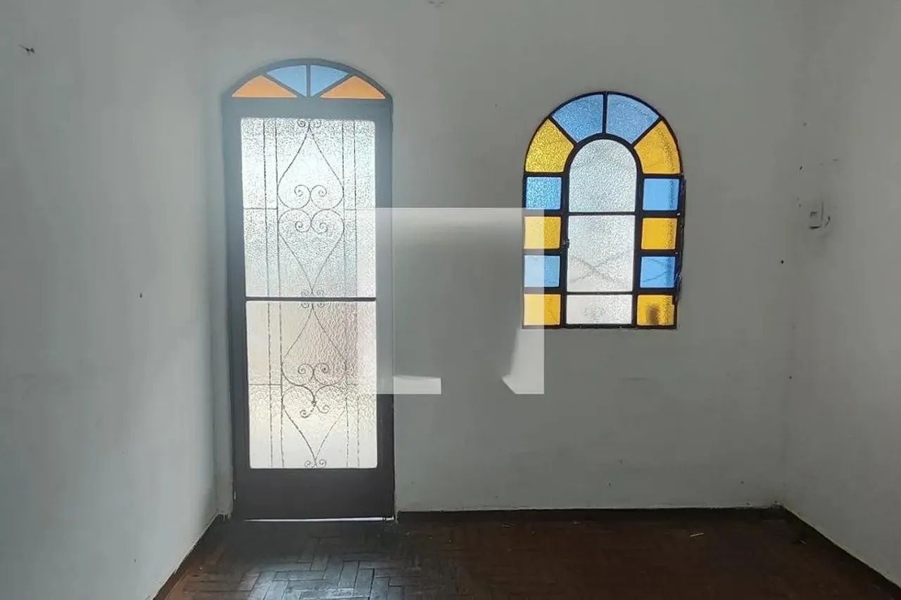Casa à Venda - Centro, 2 Quartos, 120 m2