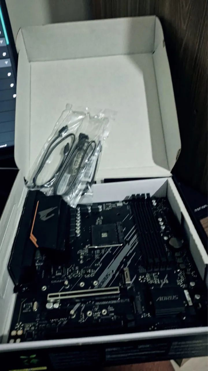 Aorus b550m elite ddr4 (2 meses de uso) - Foto 3
