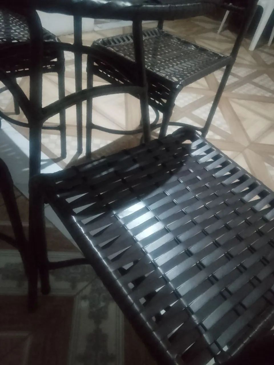Conjuntos de mesa com cadeiras nova - Foto 4