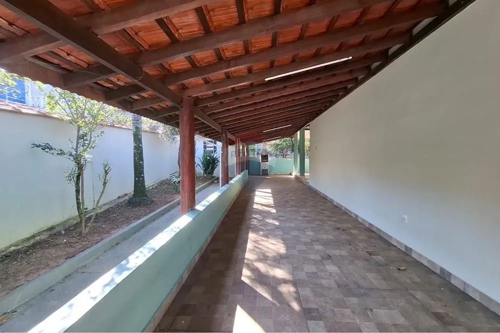 Chácara com 3 dormitórios, quintal grande - Foto 3