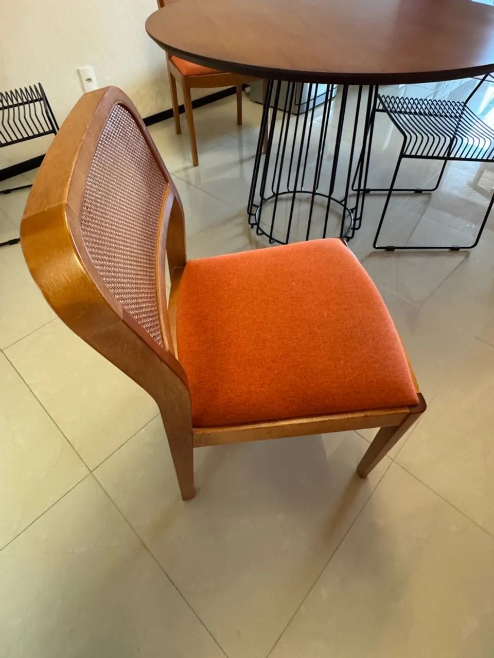 Conjunto mesa e cadeiras - Foto 5