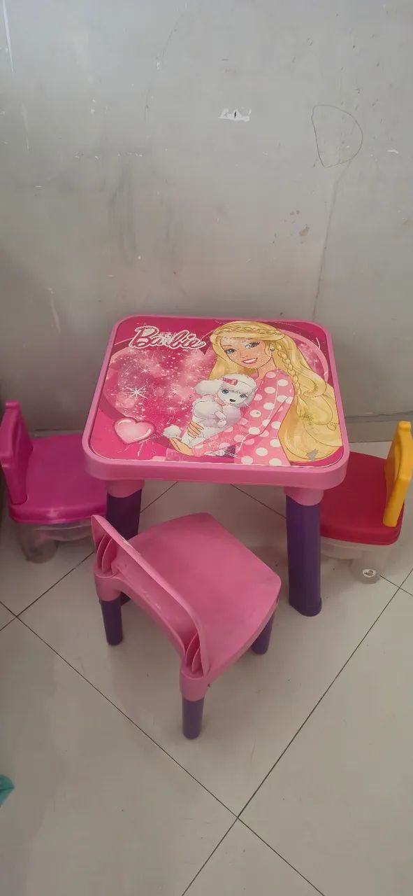 Mesa Com Cadeira Barbie Fun