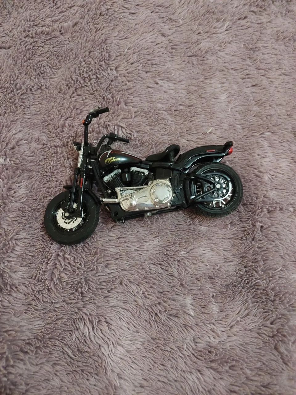 Miniatura Harley-Davidson FLSTSB Cross Bones 2008,